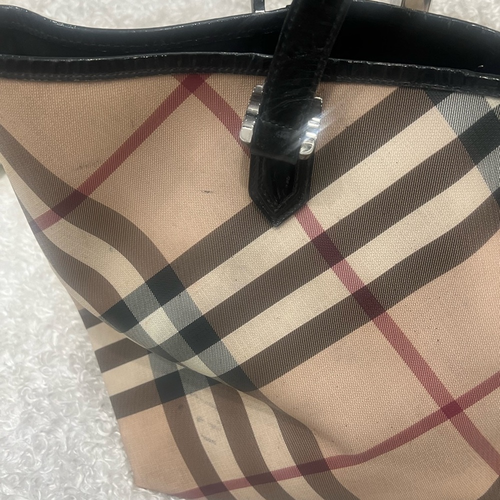 Burberry Nova Check Canvas Coated Tote Bag - Picture 10 of 16